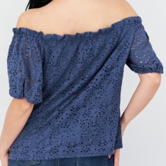 Vince Camuto Blue Puff Sleeve Smocked Blouse - Picture 2 of 9